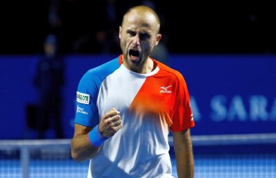 VIDEO+FOTO Victorie uluitoare pentru Marius Copil în fața lui Alexander Zverev » S-a calificat în FINALĂ la Basel, unde va juca împotriva lui Federer!