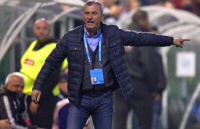 Rednic l-a atacat pe Bratu și la conferință: "N-am văzut în viața mea așa ceva!" + când ajung la București primele achiziții: "Să nu cadă avionul cu ei, Doamne ferește!"