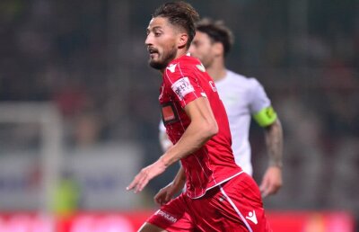 Grozav reacționează după despărțirea de Dinamo » Mesajul transmis prin versuri de rap: ”O să vezi că toți perverșii se întorc la tine”