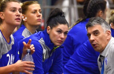 CSM BUCUREȘTI - KRISTIANSAND 26-31 // Oana Manea, în lacrimi după înfrângerea CSM-ului: "Parcă ne tragem în jos una pe alta!"