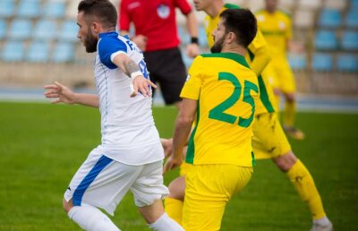 Gafă de amatori la Farul! Marica şi Dănciulescu s-au făcut de râs, iar constanțenii au pierdut un meci la "masa verde" » Vinovatul și-a dat demisia