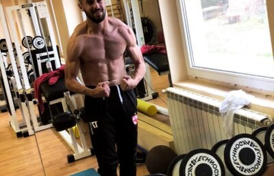 FOTO CL 17 :D » Îi despart peste 600 de goluri și 5 Baloane de Aur, dar asta nu îl intimidează pe un fotbalist de la Dinamo: "Pentru idolul meu, Cristiano" 