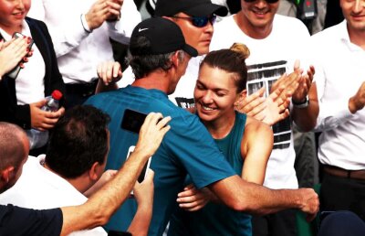Simona Halep și Darren Cahill s-au despărțit // Avalanșă de reacții în online: "Vestea asta ne frânge inimile" + "Un tip deștept. Știa că urmează declinul"