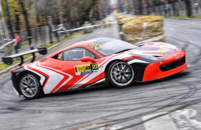 GALERIE FOTO + VIDEO E zi de raliu în București » Sute de cai putere fac spectacol la Campionatul Naţional de Super Rally, pe bulevardul Kiseleff!