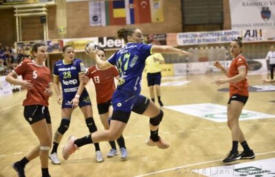 SCM Rm. Vâlcea trebuie să recupereze 6 goluri! Meci dificil în turul III din Cupa EHF, cu Ikast Herning