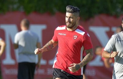 Juan Albin îi face praf pe Mutu și Contra: "Știți câți bani am luat eu de la Dinamo? Ha, ha, ha!" + Vrea să revină în România