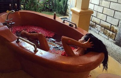 GALERIE FOTO Alex Maxim nu joacă la Mainz, dar are cu ce se mândri! Cristina Roventa, iubita lui, face senzație pe Instagram cu pozele SUPERSEXY