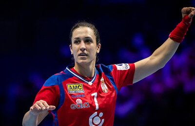 CAMPIONATUL EUROPEAN DE HANDBAL // O singură echipă merge cu 4 puncte în prima grupă principală! Andrea Lekic, meci magnific cu Danemarca + clasamentul grupei