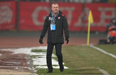 În plină criză, președintele lui Dinamo i-a găsit prima vină lui Mircea Rednic