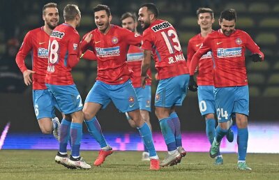 VIDEO+FOTO » FCSB, victorie facilă cu Viitorul lui Gică Hagi, scor 2-0 » Roș-albaștrii s-au apropiat de liderul CFR Cluj