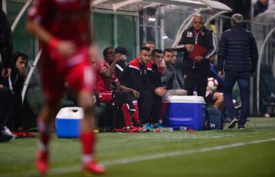 Au pândit despărțirea lui Armando Cooper de Dinamo » Ofertă IMEDIATĂ din Liga 1 