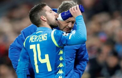 LIVERPOOL - NAPOLI 1-0 // Cum s-a întors ironia lui Mertens împotriva lui: "Unde e semnul?!" / Van Dijk: "Ține-mi berea!" :D