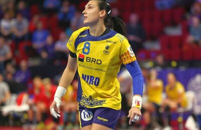 ROMÂNIA - RUSIA // FOTO Cristina Neagu, mesaj de mobilizare înaintea semifinalei cu Rusia + cum arată acum piciorul ei drept după accidentare