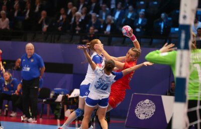 ROMÂNIA - RUSIA 22-28 // VIDEO + FOTO Spulberate fără Neagu! Ne-am prăbușit după 25 de minute în fața rusoaicelor