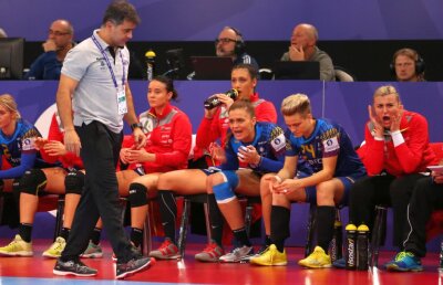 Jucătoarele României vorbesc despre relația cu Ambros Martin » Ce spun după ce Voina și Gațu l-au făcut praf pe selecționer