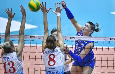 A fost aproape » CSM București pierde cu Dinamo Moscova, însă jucătoarele noastre au avut o prestație de calitate