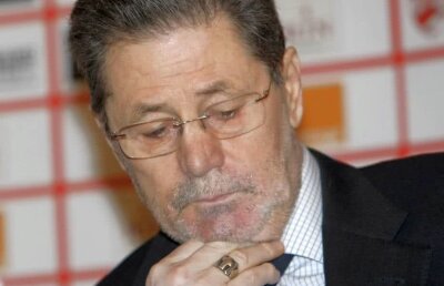 Cornel Dinu îi critică pe suporterii dinamoviști care au agresat-o pe soția lui Hanca: "Niște bezmetici"