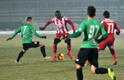 VIDEO+FOTO » Moș Crăciun ar putea veni cu o demisie pentru Dorinel Munteanu! Chiajna a pierdut din nou, 0-3 cu Sepsi