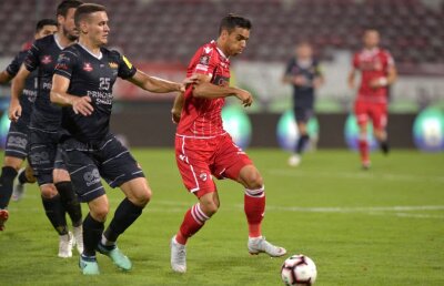 Curățenie de iarnă: 9 jucători sunt OUT: "Nu au unde să joace" + acord pentru transferul unui atacant