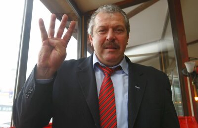 FOTO Gest superb al lui Helmuth Duckadam » L-a răsplătit pe Donald Tusk cu un cadou greu de uitat