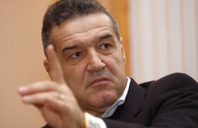 Gigi Becali mai face un transfer! Insistă pentru Ionuț Vână, de la Viitorul, la cererea lui Mihai Teja