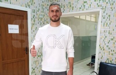 EXCLUSIV Interviu spectaculos cu dinamovistul Athanasios Papazoglou: „Familia mi-a zis că vin în țara lui Dracula, eu le-am zis că vin în țara lui Hagi și-a lui Tamaș”