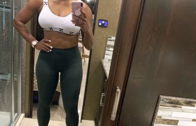 FOTO Serena Williams s-a pozat în baie, în colanți și sutien, iar fanii nu mai înțeleg nimic! » Între „photoshop” și „slăbit-viteză”