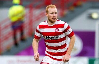 Hladik nu e singurul fundaș central pe care Rednic îl aduce la Dinamo! Alexandru David a confirmat totul 