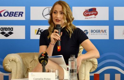 FOTO Federația de Natație, campanie pentru aducerea copiilor la înot