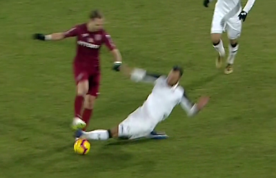 VIDEO + FOTO Două faze controversate în prima repriză la CFR - Astra! Duckadam e convins că Bîrsan a greșit pro CFR 