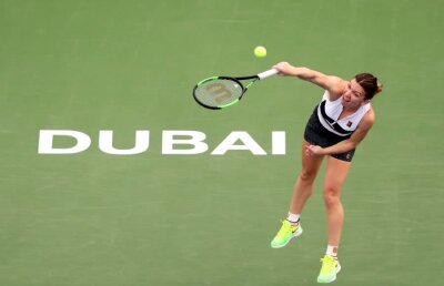 Halep - Bouchard // „I-aţi văzut picioarele?" » Cristian Geambașu, după victoria Simonei: „Înainte de a fi învinsă, o răsfăţată îşi omagiază adversara”