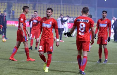 Emoții pentru FCSB în ultima etapă din sezonul regulat! De ce poate avea de suferit echipa lui Mihai Teja în play-off