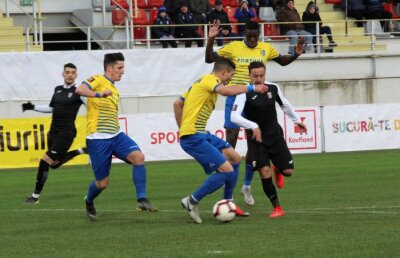 GAZ METAN - DUNĂREA CĂLĂRAȘI 0-0 // VIDEO Egalul nimănui » Edi Iordănescu nu bate pe nimeni, în timp ce Dan Alexa ajunge la un număr record de egaluri