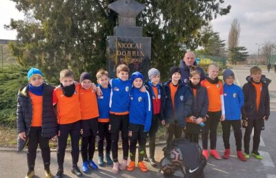 O echipă de juniori din România va juca într-un turneu alături de Barcelona, PSG și Porto: „Îl putem avea în față pe viitorul Messi, dar și ei îl pot întâlni pe următorul Hagi sau Dobrin”