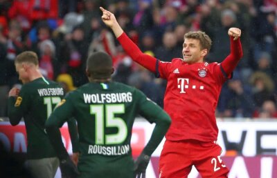 BUNDESLIGA // FOTO Bayern Munchen a demolat-o pe Wolfsburg și a revenit pe primul loc » Dortmund, emoții cu Stuttgart 
