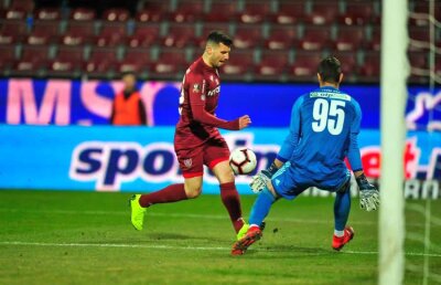 CFR CLUJ - SEPSI 3-1 // Mesajul transmis chiar pe teren de George Țucudean „centralului” Sebastian Colțescu