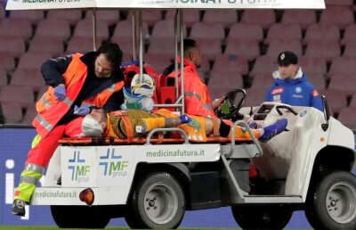 NAPOLI - UDINESE 4-2 // VIDEO Clipe dramatice pe San Paolo » David Ospina s-a prăbușit  pe gazon și a înmărmurit asistența!