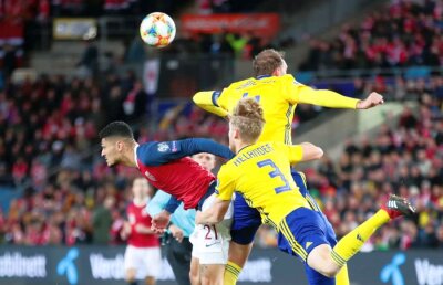 PRELIMINARII EURO 2020 // FOTO Norvegia egalează Suedia în al 7-lea minut de prelungire și schimbă toate calculele în grupa României! Danemarca întoarce uluitor scorul în Elveția