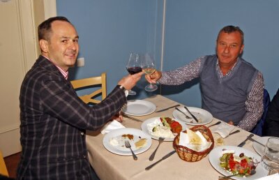 EXCLUSIV Ajuns la capătul răbdării, Ionuț Negoiță se roagă de Rednic: „Mircea, ia clubul acum! Ți-l dau și în rate!” » Cine va fi patron în acte + cine finanțează afacerea