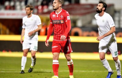 DINAMO - CHIAJNA, liveTEXT de la 21:00 » Planul lui Mircea Rednic: schimbări în formula de start și noutăți pe bancă