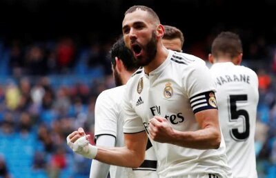 REAL MADRID - EIBAR 2-1 // VIDEO+FOTO Karim Benzema a făcut show: două goluri anulate de VAR, două goluri valabile!