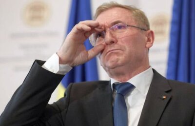 Tot ce a putut Augustin Lazăr a fost să numească «practici discutabile» ce făceau procurorii înainte de 1989, în cazul disidenților politici!