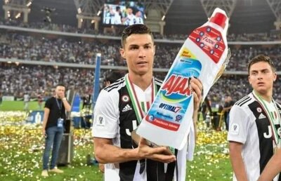  11 glume apărute pe net după eliminarea lui Ronaldo din Liga Campionilor și recitalul dat de Messi