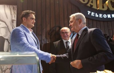 Guvernul continuă să ascundă cifrele fermei lui Dragnea Jr., dar crescătoria confirmă dezvăluirile din Libertatea, recunoscând că avea 9.000 de porci la începutul lui 2018 și 3000 acum, când s-a generalizat molima!