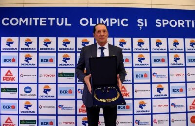 Premiere pentru Ivan Patzaichin » Cvadruplul campion olimpic la canoe a primit Colanul de Aur