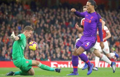 Dovada că cifrele nu înseamnă totul în fotbal! Mustafi, cel mai constestat jucător al lui Arsenal, e peste Van Dijk, liderul lui Liverpool