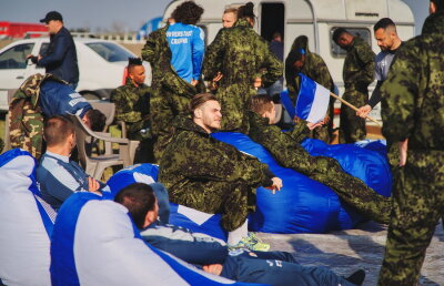 VIITORUL - CSU CRAIOVA // Papură ca Luis Enrique! Și-a dus jucătorii de la CSU Craiova la paintball și visează la remontada cu Viitorul