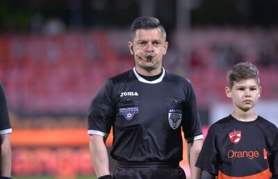 FC Botoșani, scrisoare deschisă către Comisia Centrală de Arbitri: „Cui să ne plângem? Arbitrii glumesc cu jucătorii adverși, iar noi suntem puși la punct după prima silabă”