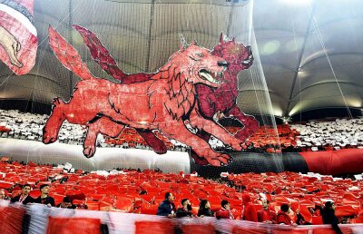 DINAMO // EXCLUSIV „Lăsați câinii pe stemă!” » 5 dinamoviști reacționează la rebranduire: ce spun Mircea Rednic, Marius Niculae sau Cornel Dinu