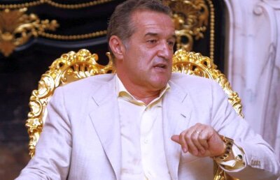 ASTRA - CFR 1-5 // Gigi Becali, pus la punct! Patronul FCSB, ironizat pe Facebook de un oficial al lui CFR Cluj